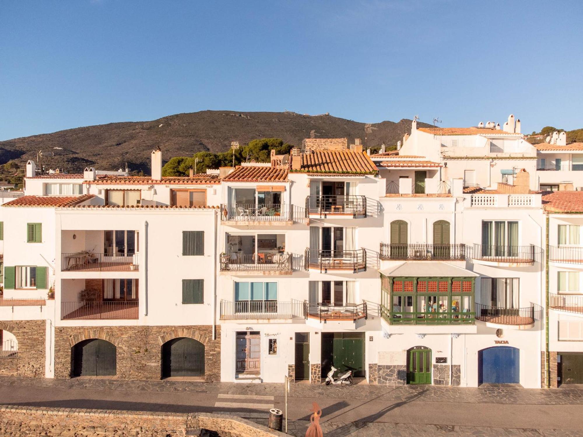 Apartamento Precioso ático con increíbles vistas al mar Cadaqués Exterior foto
